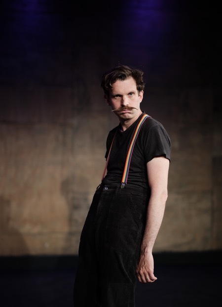 Photo of Oliver Broadbent